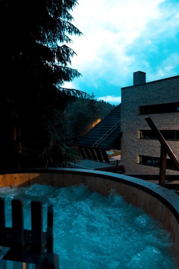 Belmont Voronet Hotel Buitenkant foto
